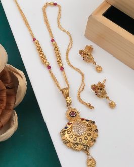 Dazzling Pendant Set With Diamonds Chain For Women