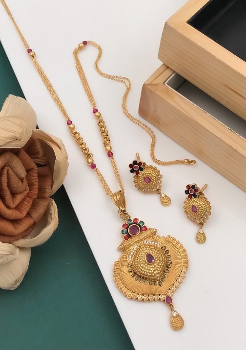 Pendant Set With Diamonds Chain For Women