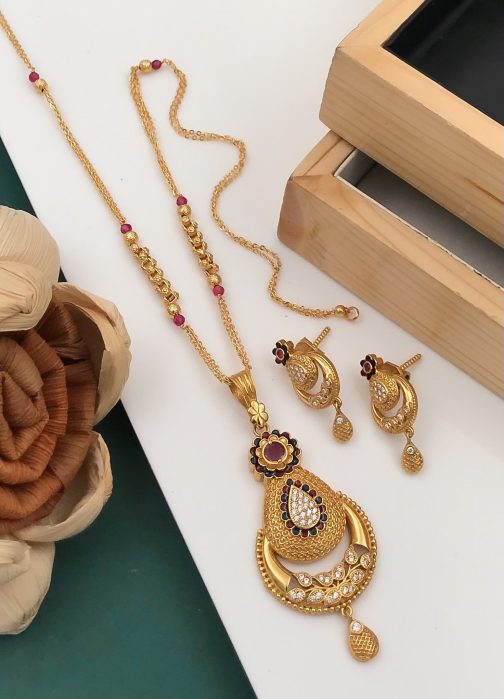 Antique Pendant Set With Diamonds Chain and Stones