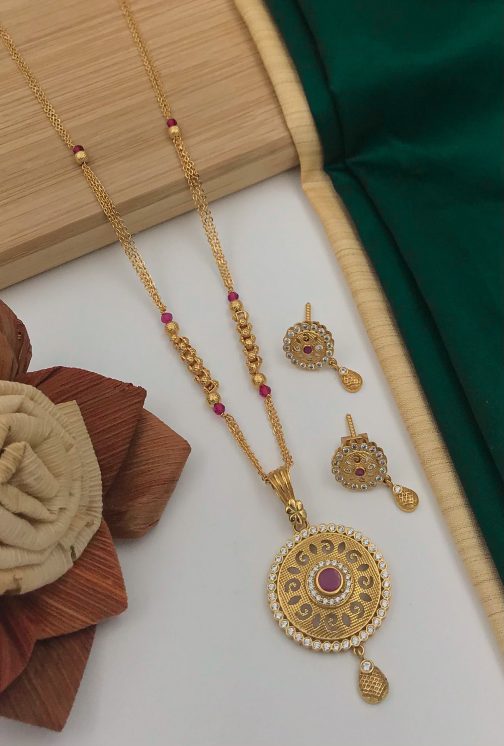 Gold Plated Pendant Set With Diamond Chain