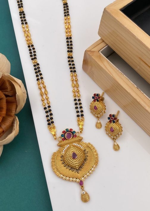 Gorgeous Mangalsutra with Artificial Stones Design