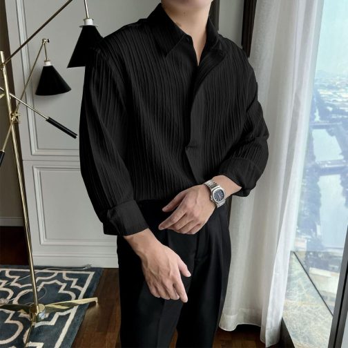 Black Spread Collar Short Sleeve Shirt