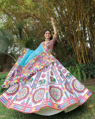 Geeta Rabari Style Navratri Lehenga