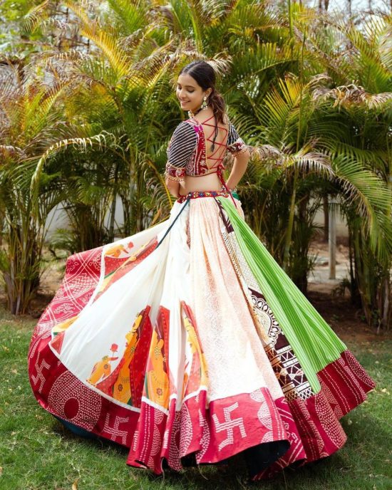 Stylish Navratri Lehenga Choli