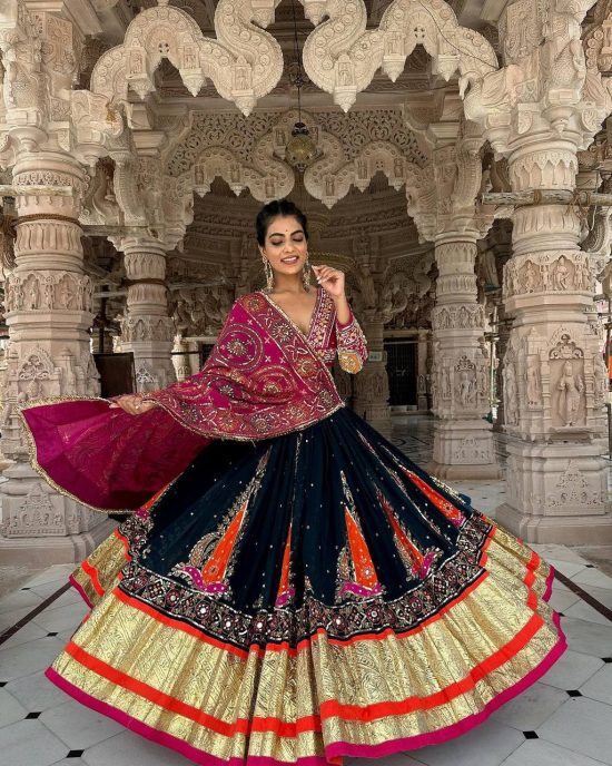 Lehenga Set with Mirror Work