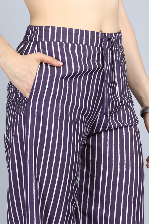 Purple Polyester Ethnic Motifs Printed Kurta Set - Image 3