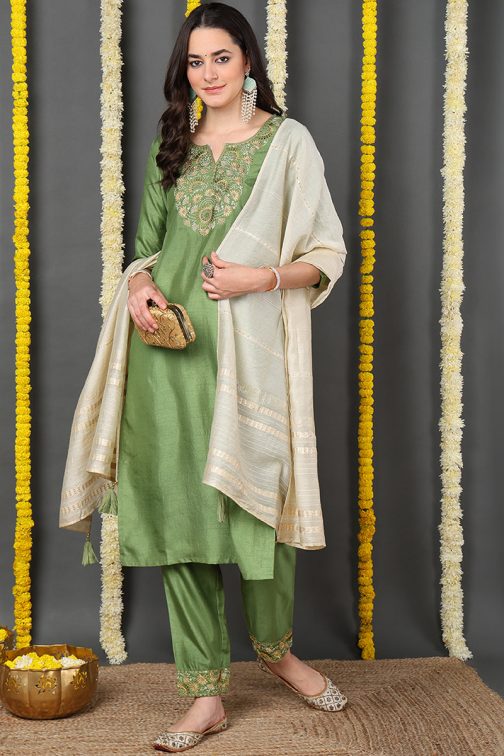 Green Silk Blend Solid Embroidered Straight Suit Set - Image 3