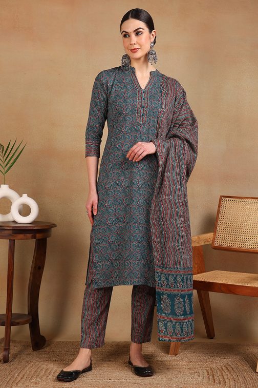Teal Rayon Blend Ethnic Motifs Printed Straight Suit Set - Image 3