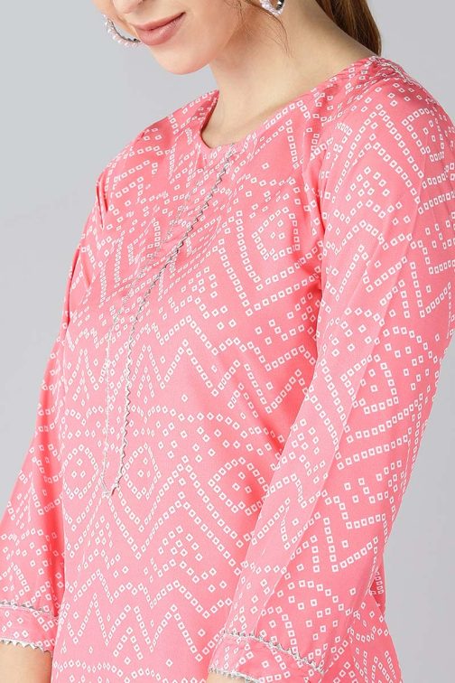 Crepe Pink Geometric Printed Straight Kurta Palazzo Set - Image 4