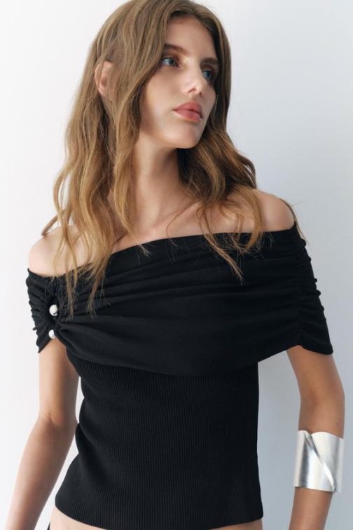 Little Wish - Off-Shoulder Stretchable Metal Ring Top ? Edgy Cutout Sleeve Party Top