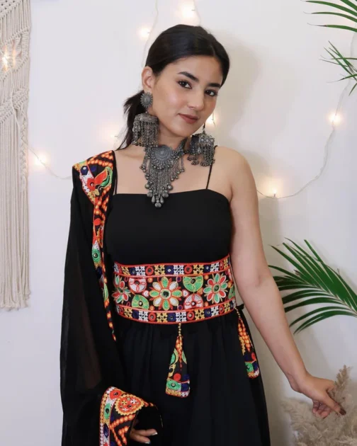 Black Sleeveless Gown Set for Garba | Navratri Exclusive with Vibrant Embroidered Dupatta and Belt - Image 2