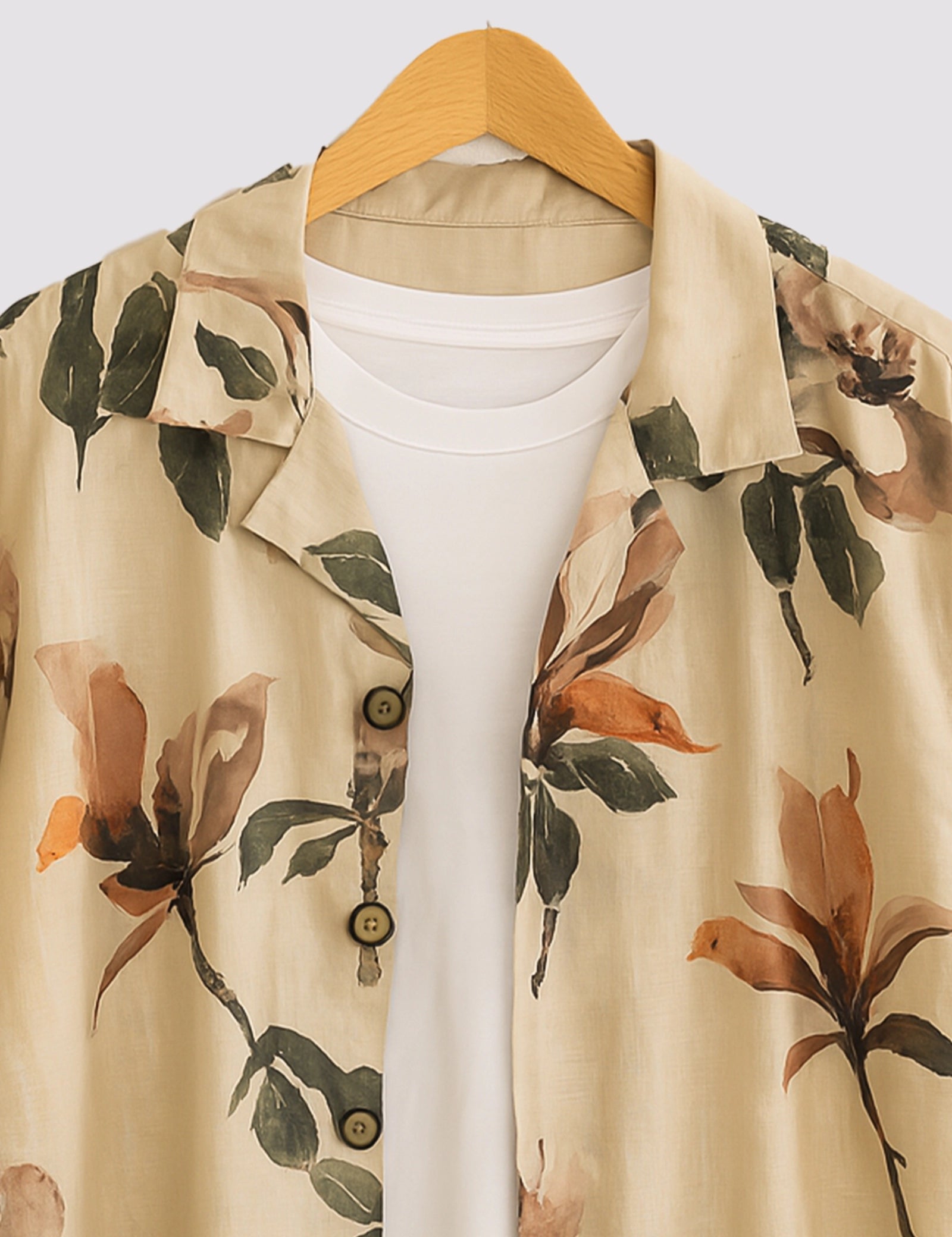 Cream Flower Men's Half Sleeve Casual Printed Shirt - Image 2