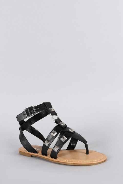 Women's Studded Thong Flat Sandal ? Edgy Glam Fashion Sandal