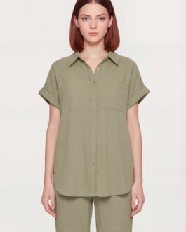 Button Front Crepe Knit Short Sleeve Shirt