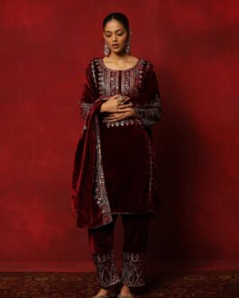 Little Wish Velvet Zari Embroidered With Sequins Women's Solid 3 PC Kurta Set-Maroon
