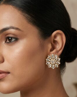 Women White Sunflower Kundan Studs