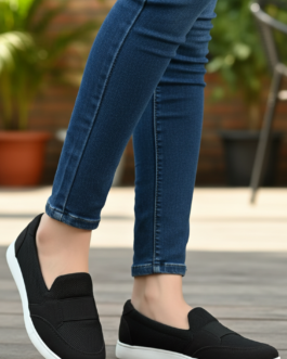 Black Sneaker For Ladies