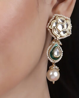 Women Zaitooni Drop Earring