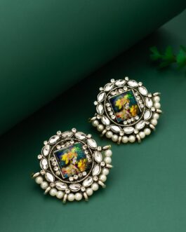 Women Traditional Kundan Pearl Earrings