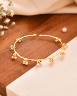 Women Gold Artifical Beads Slip On Bracelet