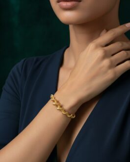 Women Beautiful  Bangle-Style Cuff Bracelet