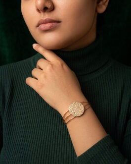 Women Contemporary Circular Design Slip On Bracelet