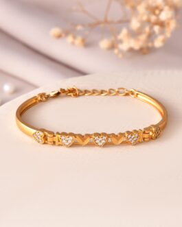 Women  Gold Plated Heart Shaped Stone Studded Link Bracelet