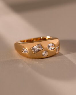 Diamond Confetti Signet Ring