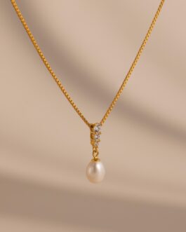 Diamond Pearl Droplet Necklace