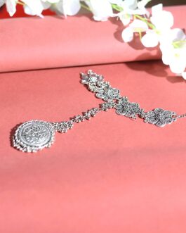 Johar Kamal Latest Traditional Design Bracelet For Girls