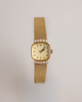 Luxe Square Timepiece